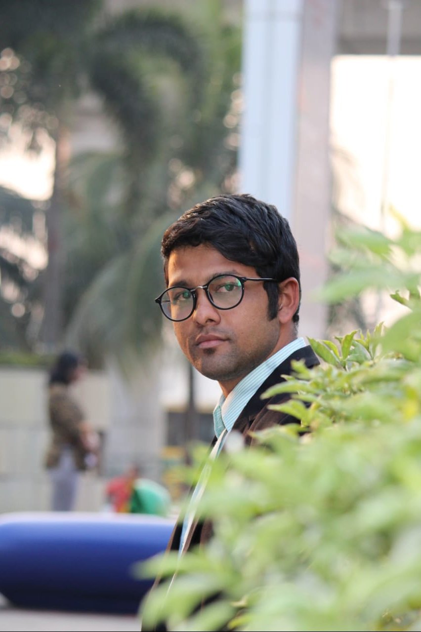 Driver Mr. Pankaj Paul in Kestopur